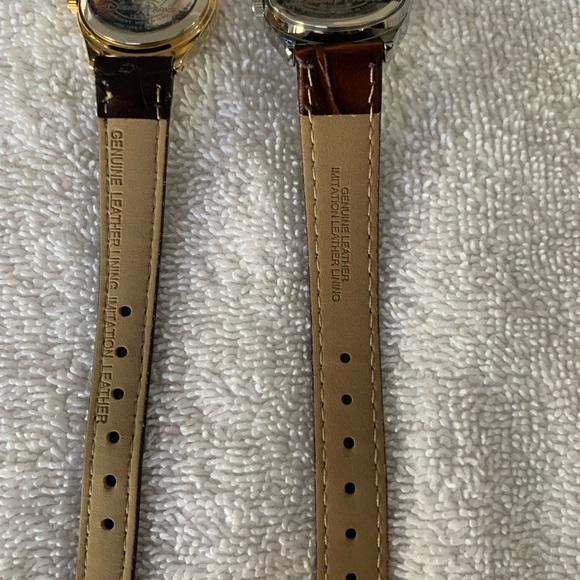 Set of Disney Watches New withour tags. Batteries must be replaced - Picture 3 of 5